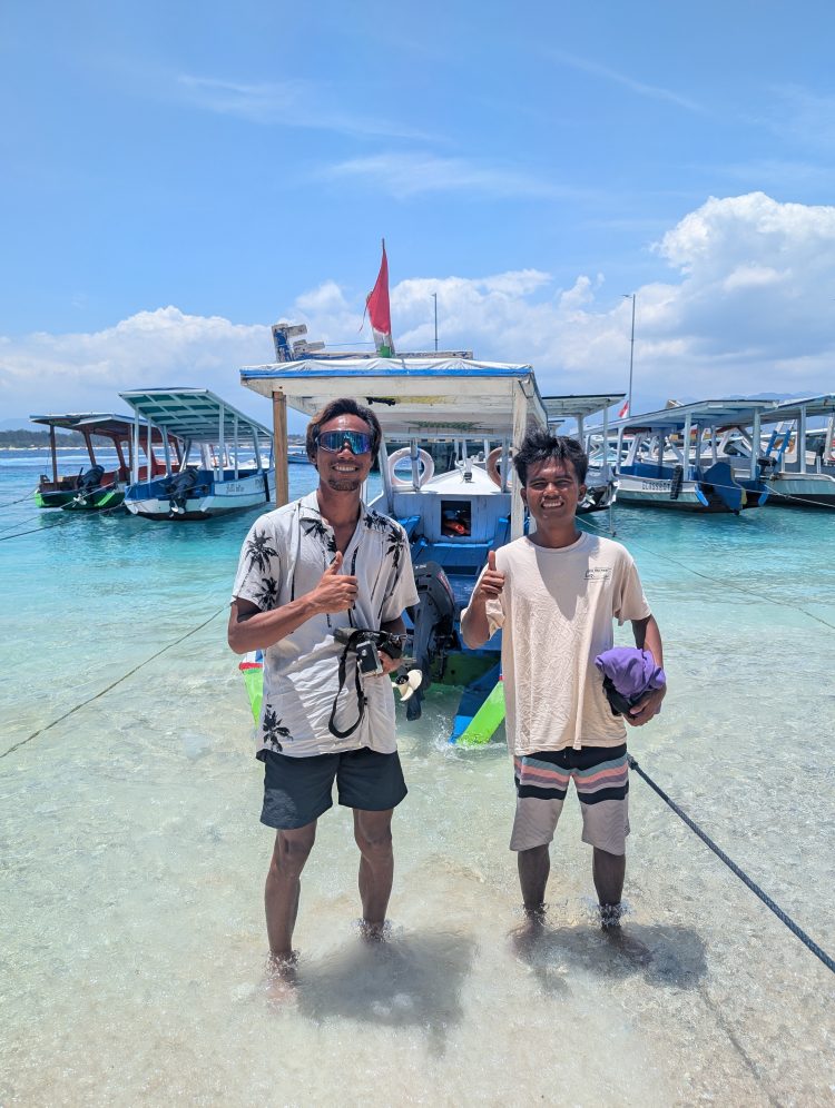 シュノーケリングツアーのガイドさん