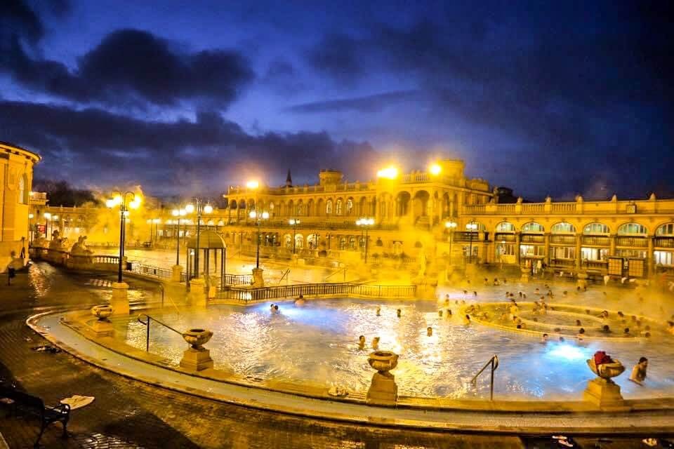 セーチェーニ温泉