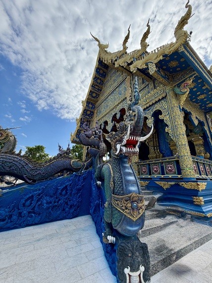 ブルーテンプル（ワット・ロンスアテン）