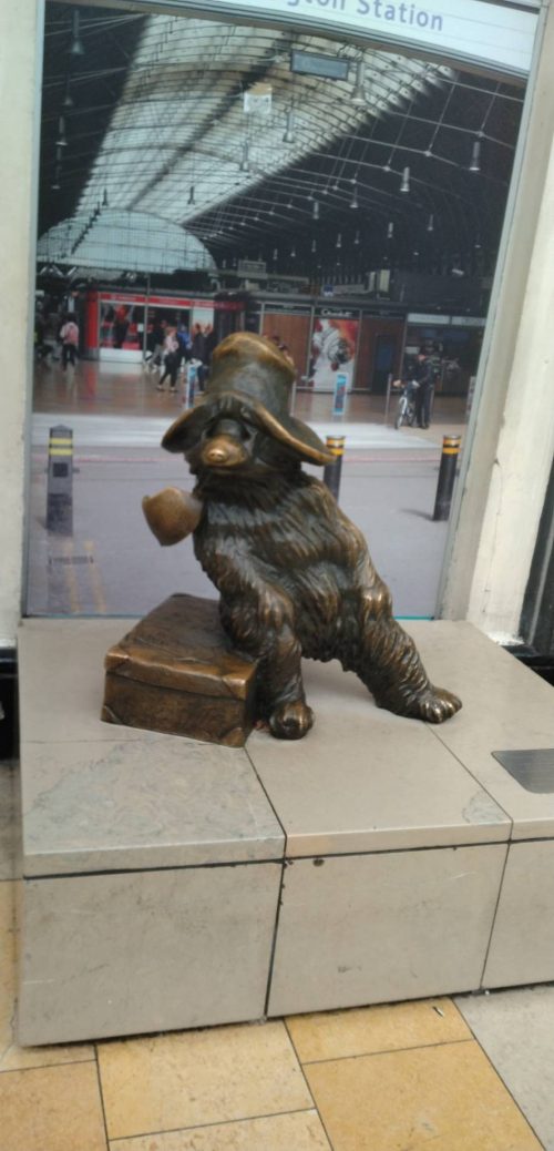 パディントン駅にあったパディントン・ベアの銅像