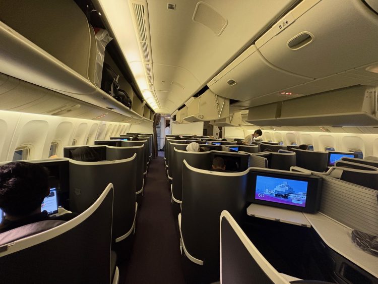 カタール航空ビジネスクラス／ドーハ乗継の快適