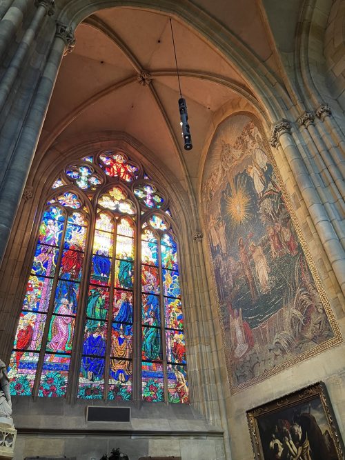 プラハ城内のステンドグラス