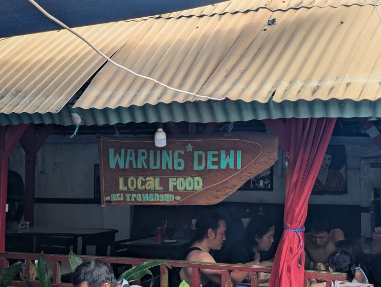 とっても美味しかったローカルな定食屋さん