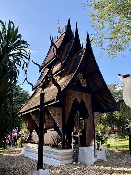 ブラックハウス（バーン・ダム・ミュージアム）