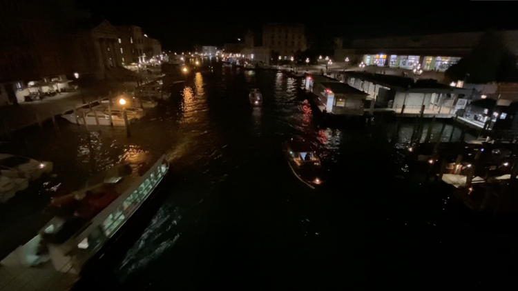 夜景を眺めながら歩いた時間は記憶に残る体験でした