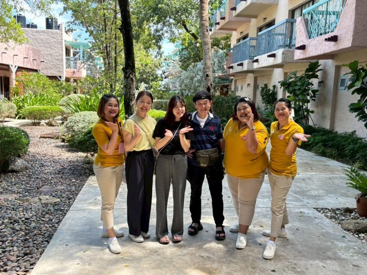 定宿バーンサムイのスタッフと