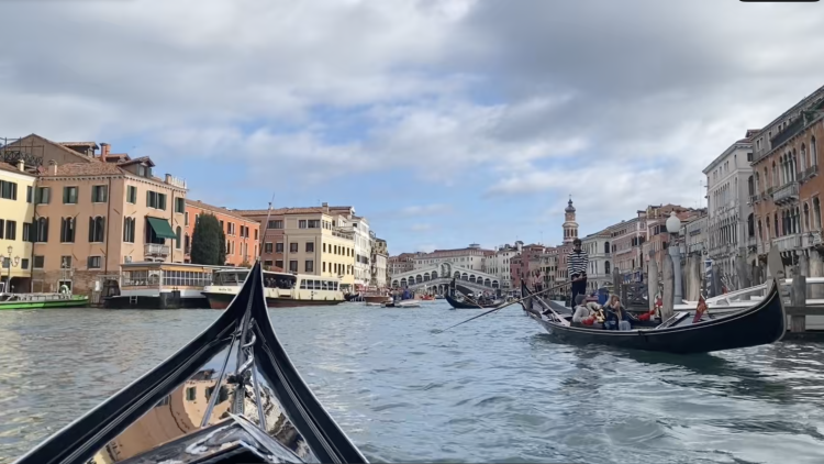 念願のゴンドラに乗船