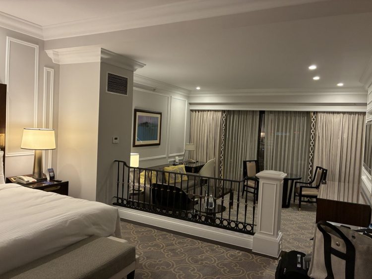 スイートルームらしいとても豪華できれいなお部屋で大満足