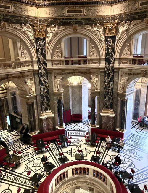 ウィーン美術史美術館のカフェ