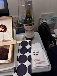 フィンランド航空で出てきたマリメッコ柄のペーパーナプキン