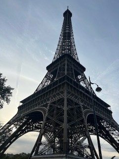 レンタサイクルでエッフェル塔まで！