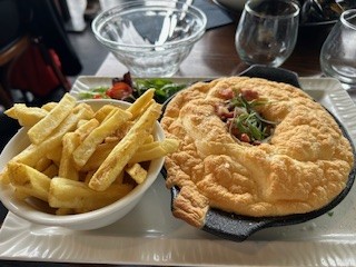 昼食のオムレツがとても美味しかったです！