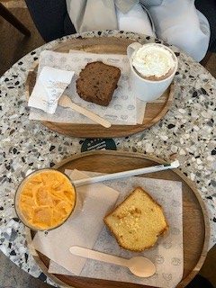 スターバックスで一息