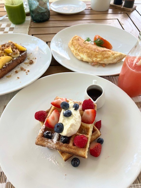 朝からボリューム満点の朝食をたっぷりいただきました♪