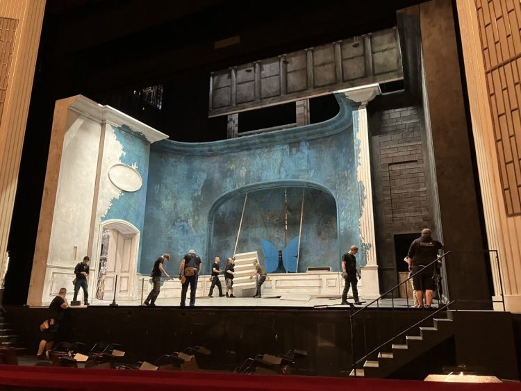 オペラ座内部ツアー