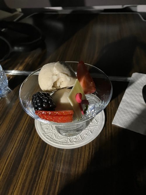 注文した可愛く美味しいアイスクリーム