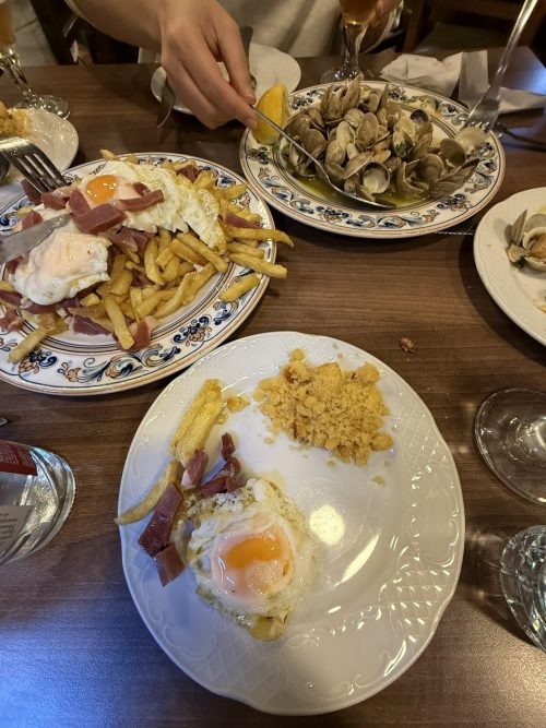 バルはおいしく、リーズナブルに楽しめました。