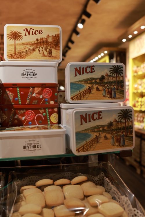 お土産を買いに「ギャラリー・ラファイエット」へ