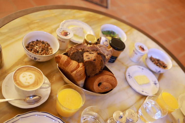 豪華なモーニング