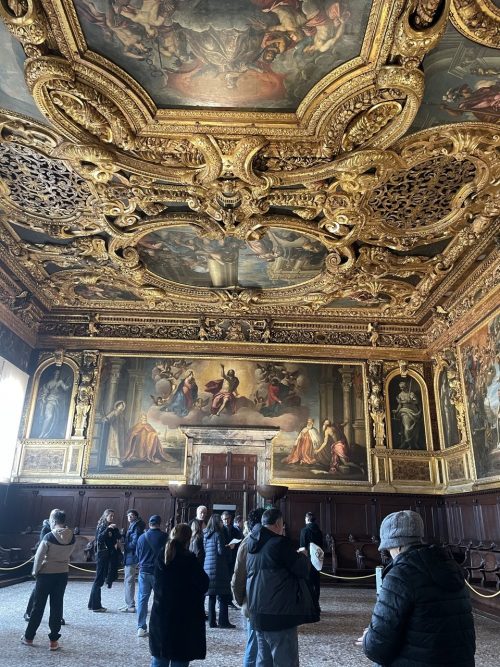 ドゥカーレ宮殿