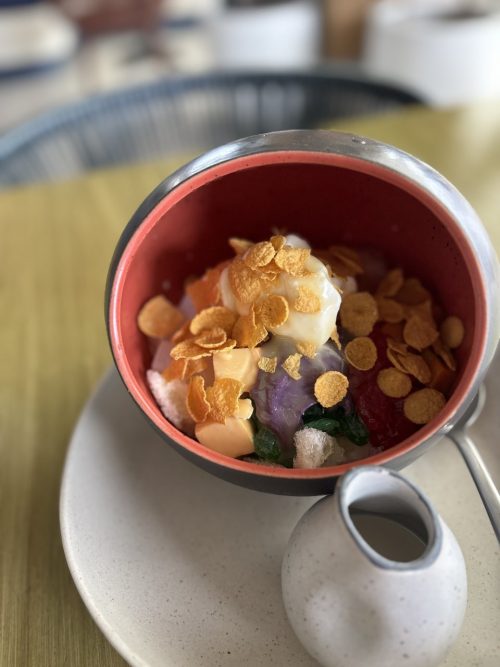 フィリピンの定番デザートであるハロハロ