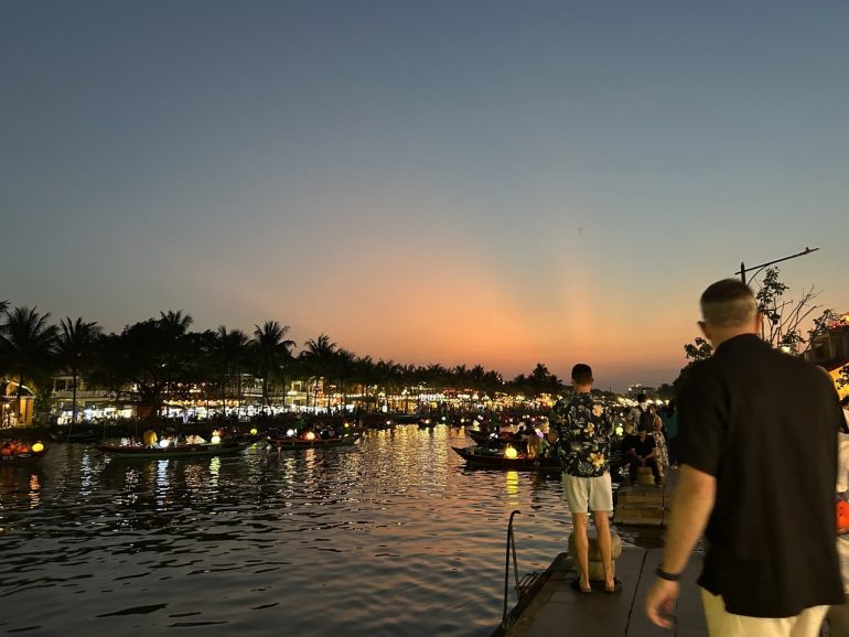 夕暮れ時はとても幻想的でした