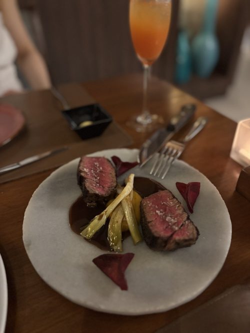 ミシュラン獲得歴のあるスペイン料理レストランでディナーをいただきました