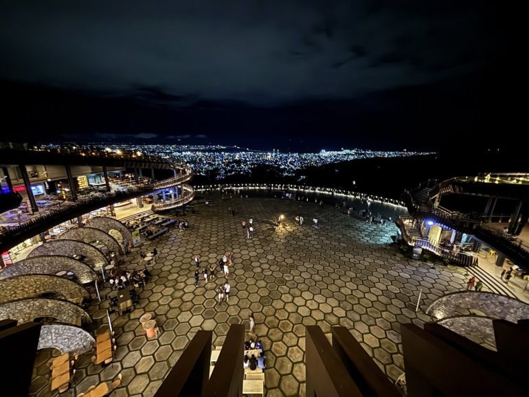 トップスの屋上から見える夜景