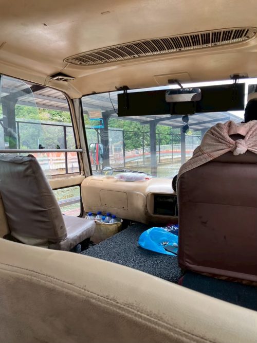 路線バスの車内