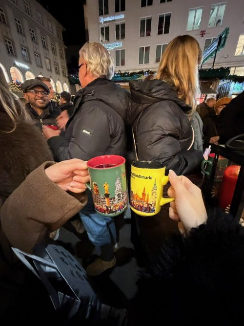 グリューワインで乾杯！