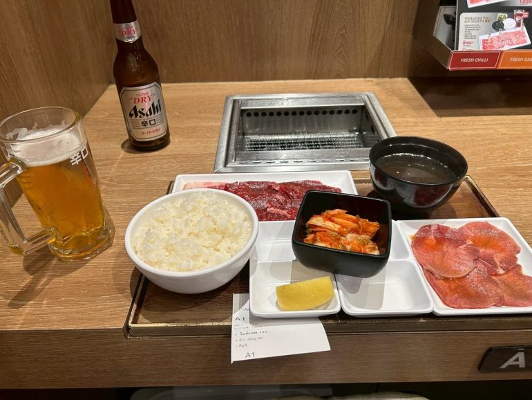 ターミナル21にて早めの夕食