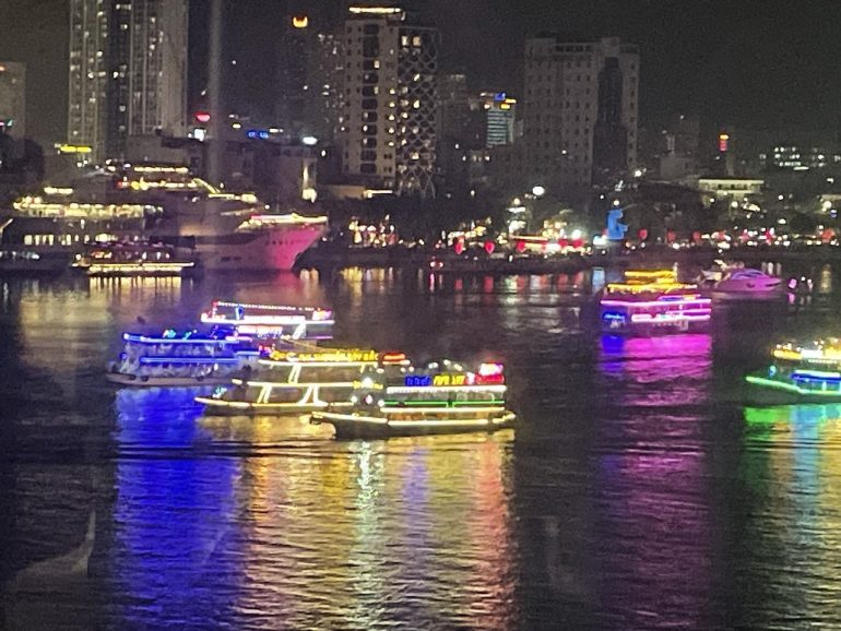 ブリリアントホテルからの夜景