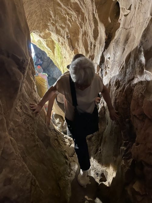 五行山の難所Van Thong Cave