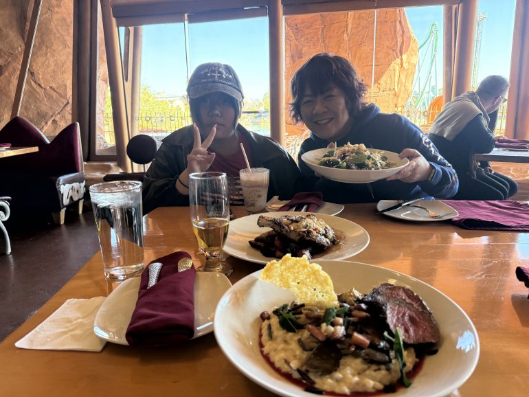 ミソス・レストランでランチ!