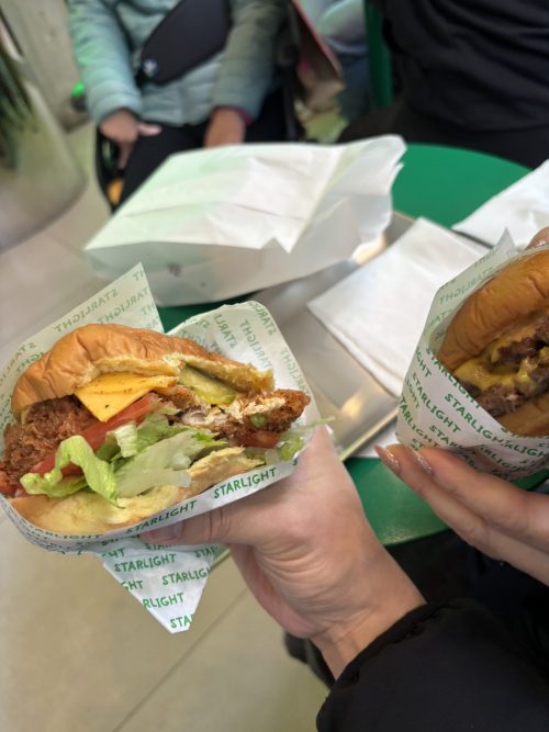 「Starlight Burgers」のハンバーガー