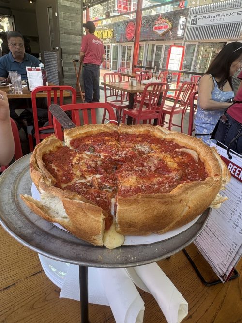 Giordano'sでシカゴピザを堪能！