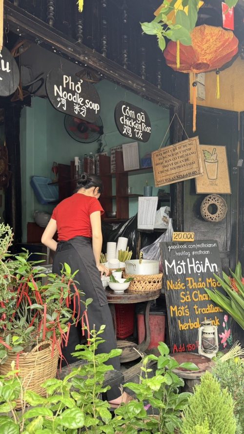 「Mot Hoi An」