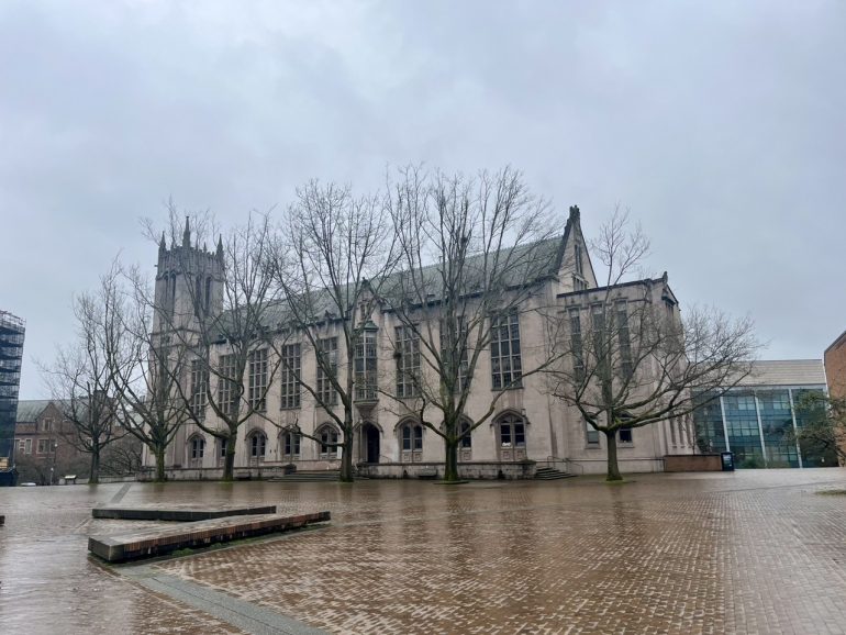 ワシントン大学のスザロ図書館 今回は外観だけ見学