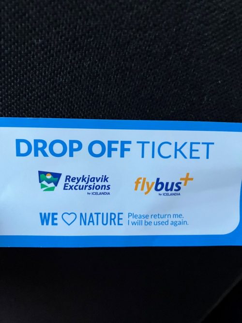 空港へのアクセスはFlybus