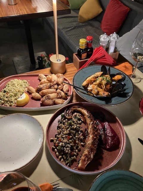 タコのグリルやシーフードパスタ