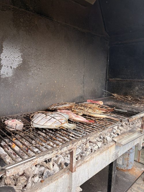 魚の炭火焼き