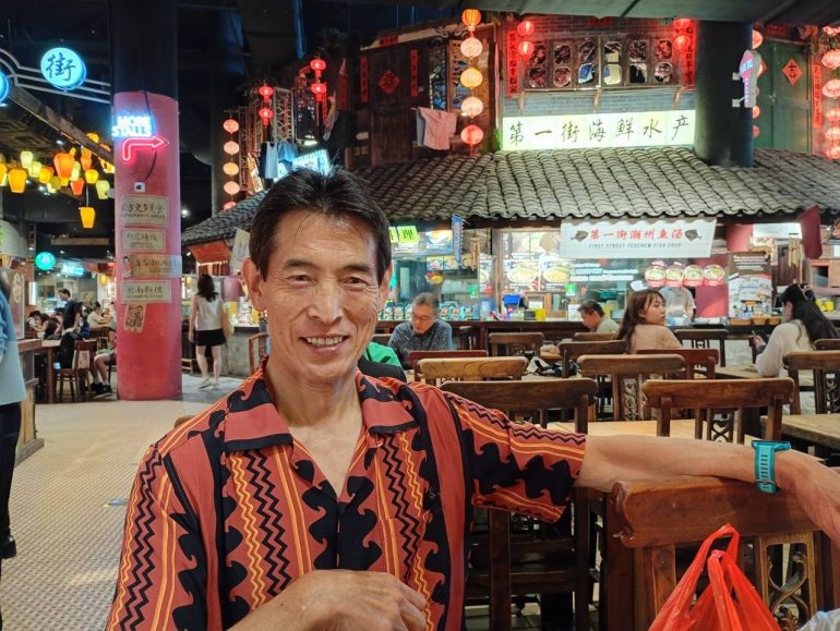 ビボシティのフードコートもお店がたくさん、リーズナブルでメニューも充実です