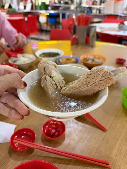 バクテーを食べに「Outram Park Ya Hua Bak Kut Teh-Keppel」へ