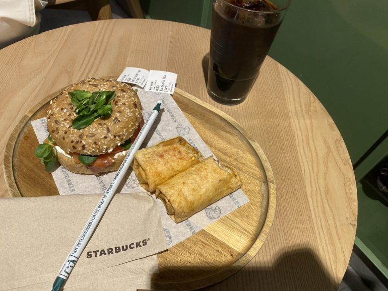 何度も休憩でお世話になったスタバ
