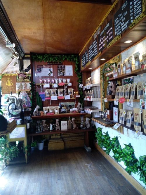 「バリスターコーヒー」店内 お土産物のコーヒーや紅茶も充実していました