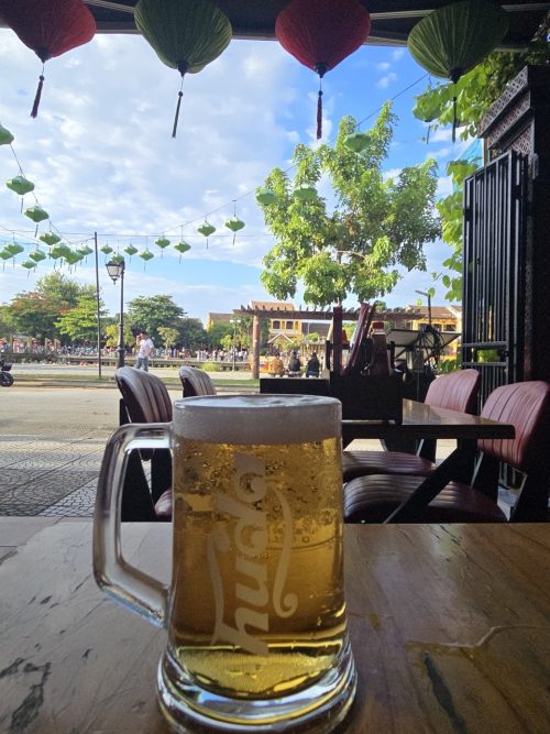 ホイアンでもビールを楽しみました