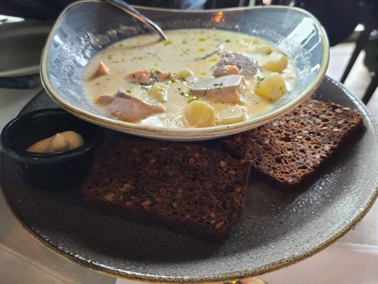 フィンランドで味わったサーモンスープ