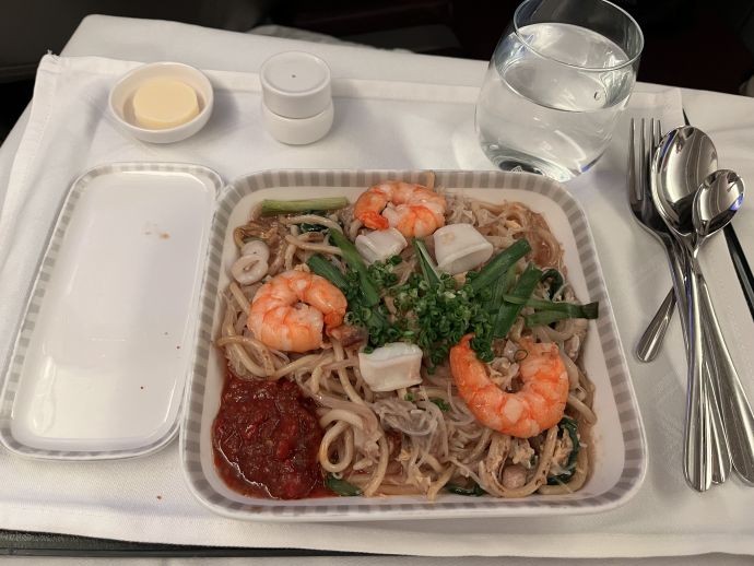 シンガポール航空ビジネスクラス機内食のシンガポール名物ホッケンミー