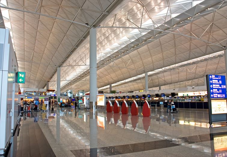 中国路線をたくさん運航している「香港国際空港」