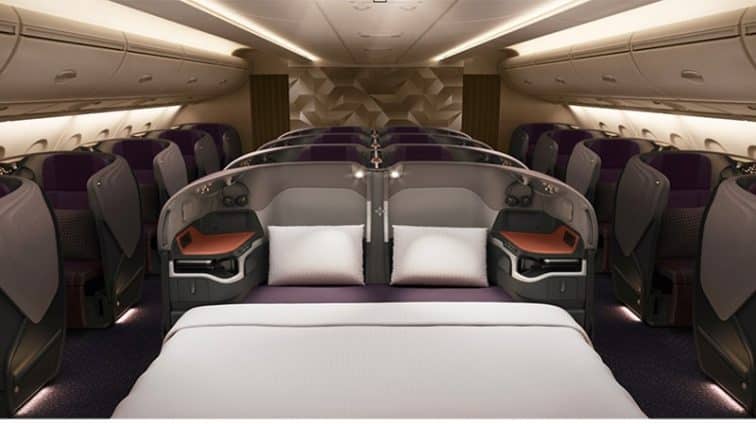 シンガポール航空の中央の座席のベッド